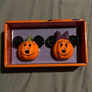 Mickey Mouse Halloween salt & pepper shakers 🎃